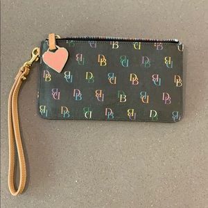 Dooney & Bourke wristlet